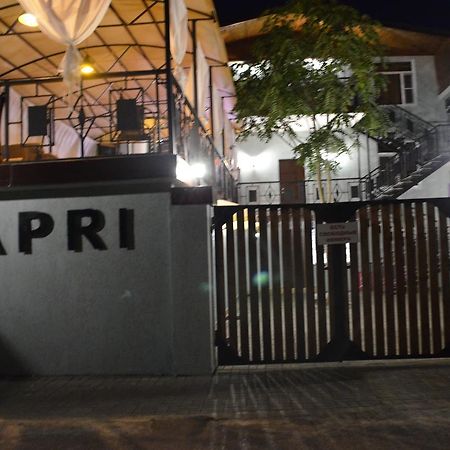 Hotel Capri Suhumi Exterior foto